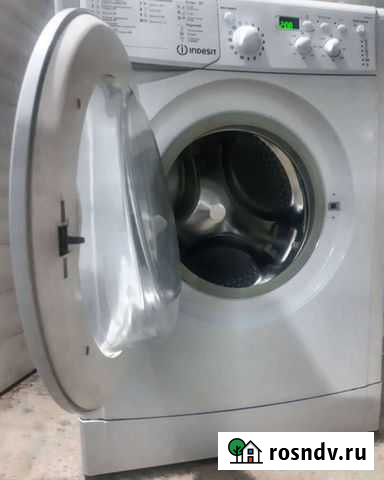 Стиральная машина indesit 4 кг узкая Владикавказ - изображение 1