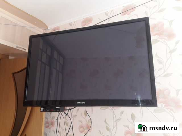 Телевизор samsung Белогорск - изображение 1