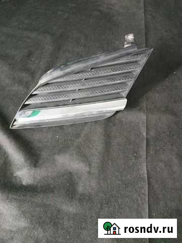 Решетка радиатора Nissan Primera Линево - изображение 1