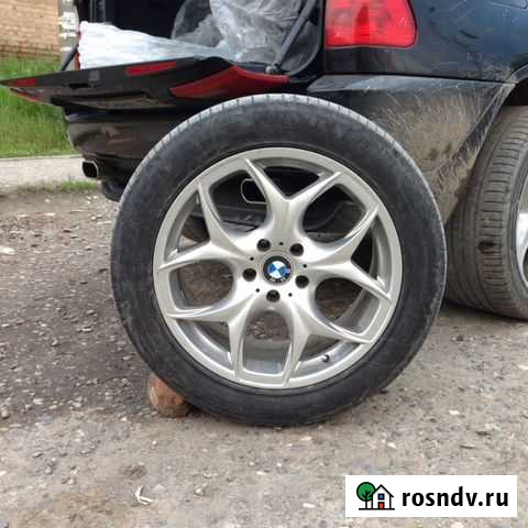 Резина с дисками на BMW X5 R19 Моздок - изображение 1