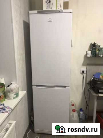 Холодильник Indesit, 195 см Пермь - изображение 1