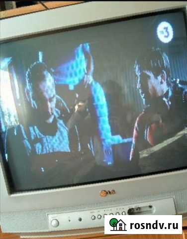 Продаю телевизор все работает Элиста - изображение 1