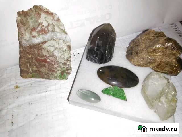 Минералы камни Нижний Тагил - изображение 1