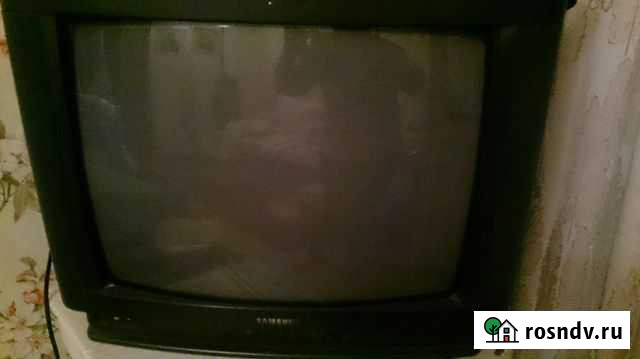 Телевизор samsung Сосновоборск - изображение 1