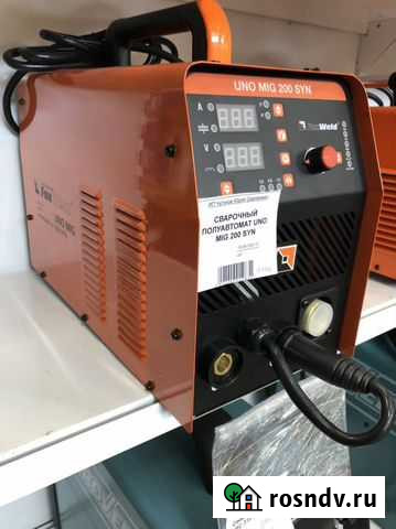 Полуавтомат сварочный FoxWeld Uno Mig 200 Syn Петрозаводск - изображение 1