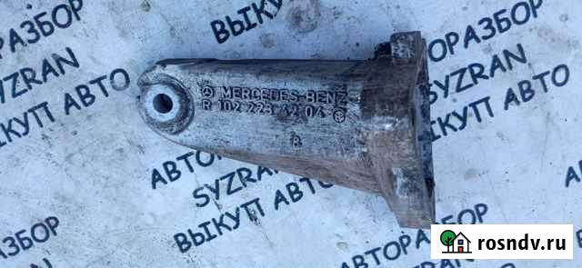 Кронштейн опоры двигателя e190 w210 Mercedes-benz Сызрань - изображение 1