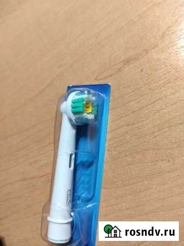 Насадка для зубной щетки Oral-B Floss Action Омск - изображение 1