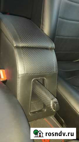 Подлокотник на VW Polo на Ким 75 Пермь - изображение 1