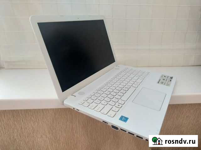 Ноутбук Asus 2018г. intel 3060/4/SSD180+HDD/FullHD Самара - изображение 1