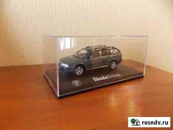 Skoda Octavia Tour фирменная модель 1:43 Казань
