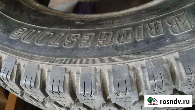 Bridgestone 215/70 R15 Тында - изображение 1