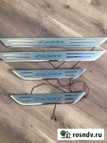 Световые накладки на пороги Тойота Камри 40 кузов Астрахань - изображение 1