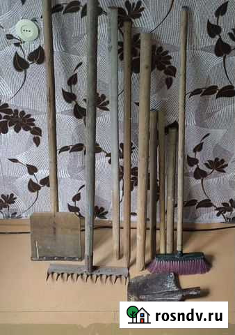 Лопаты, грабли, щётка и черенки к лопатам Ржев - изображение 1