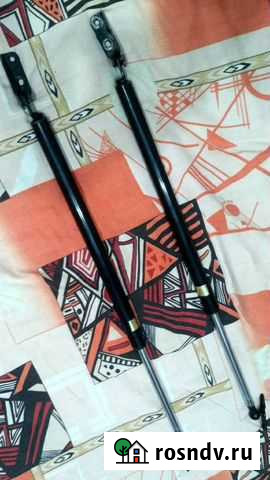 Газовые упоры 5 двери тойота королла Свободный - изображение 1