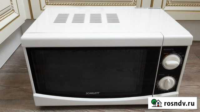 Микроволновая печь Scarlett SC-1705 Набережные Челны - изображение 1