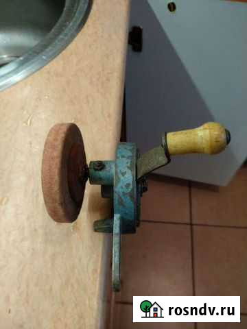 Настольный ручной наждак Кострома - изображение 1