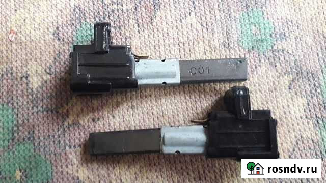 Щётки в корпусе для двигателя пылесоса (б/у) Рязань - изображение 1