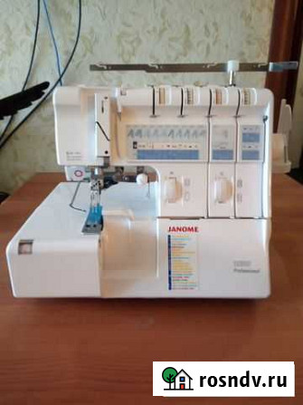 Коверлок janome 1200 D professional Хабаровск - изображение 1