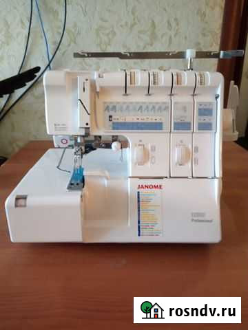 Коверлок janome 1200 D professional Хабаровск - изображение 1