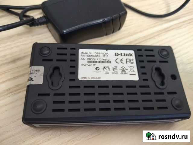 Коммутатор D-Link DES-1008A Новосибирск - изображение 1