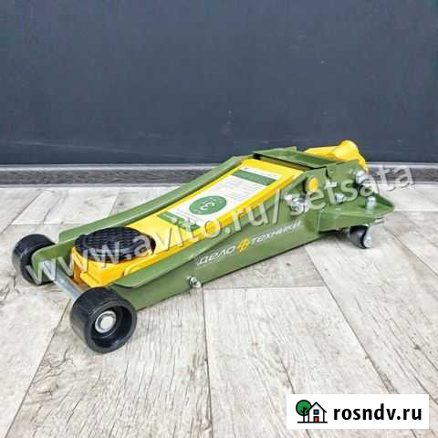 Домкрат подкатной двухплунжерный 3т Дело Техники Рязань - изображение 1