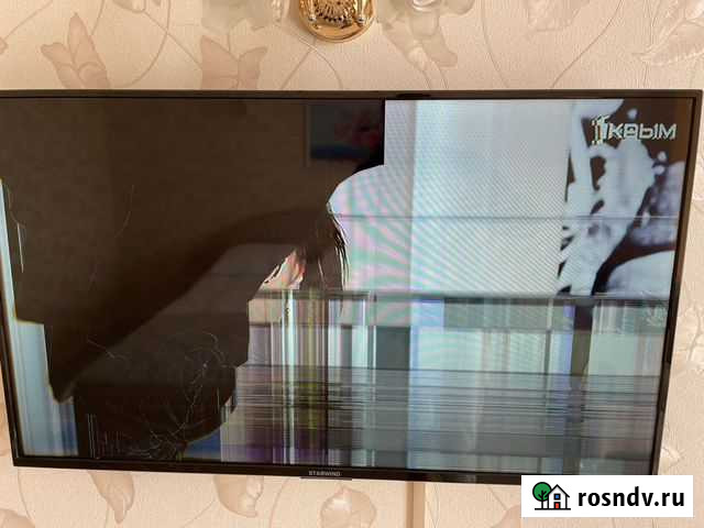 Телевизор 43 битый Феодосия - изображение 1