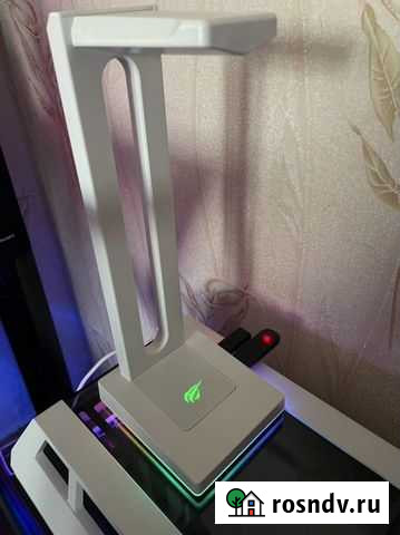 Подставка для наушников Зея - изображение 1