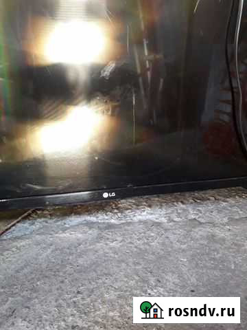 Телевизор LG б/у полтора года smart TV wi-fi разби Ленинск-Кузнецкий - изображение 1