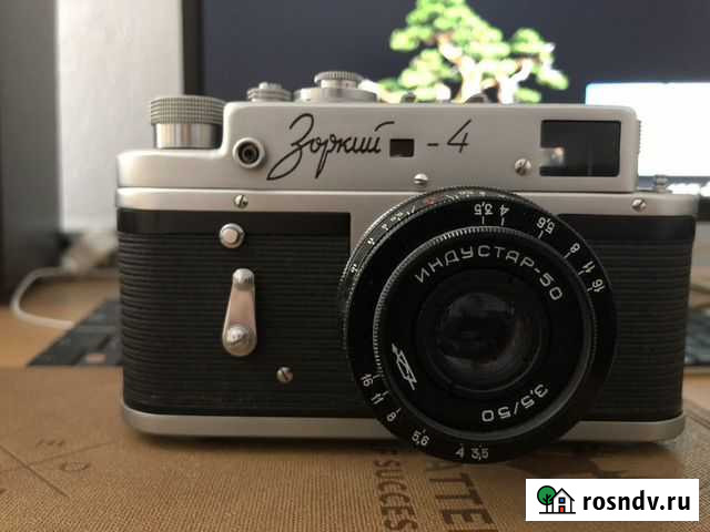 Плёночный фотоаппарат Зоркий-4 с объективом Коммунарка - изображение 1