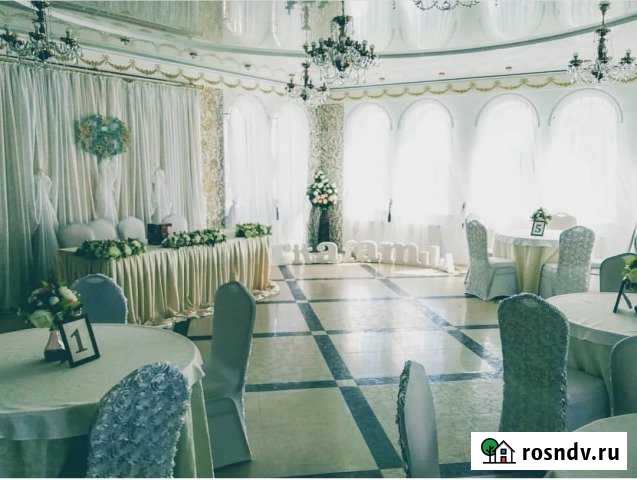 Коттедж 1300 м² на участке 45 сот. в аренду посуточно в Троицке Московской области Троицк - изображение 1