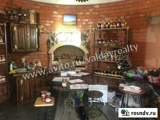 Торговое помещение, 1059 кв.м. Валдай - изображение 1