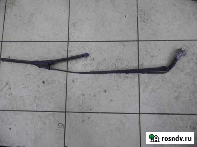 Поводок стеклоочистителя передний правый Toyota Co Нижний Тагил - изображение 1