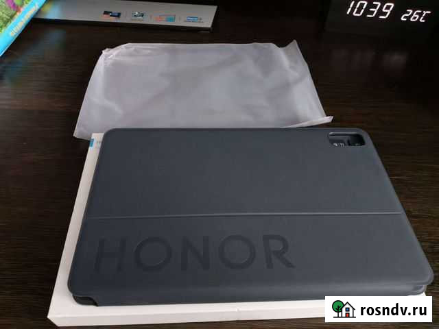 Чехол-клавиатура для Honor Pad V6 Камские Поляны - изображение 1