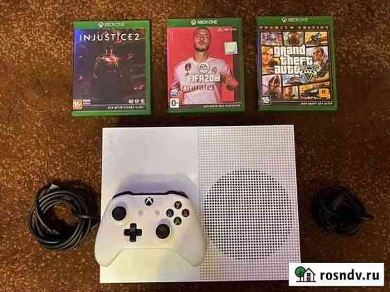 Xbox One S 500 gb + 3 игры Курск