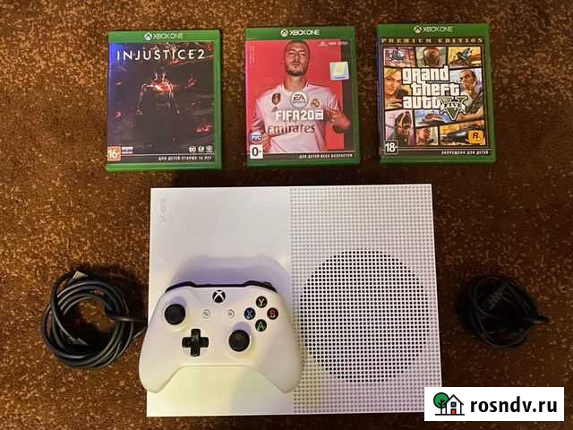 Xbox One S 500 gb + 3 игры Курск - изображение 1