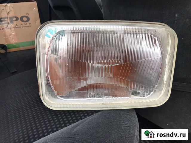 Фара на Volvo левая Строитель - изображение 1