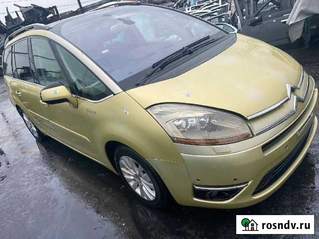 Бампер на Citroen C4 Picasso 2007г Горбунки - изображение 1