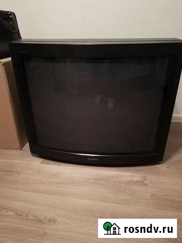 Телевизор 84 см (слом кнопка) Красноярск - изображение 1