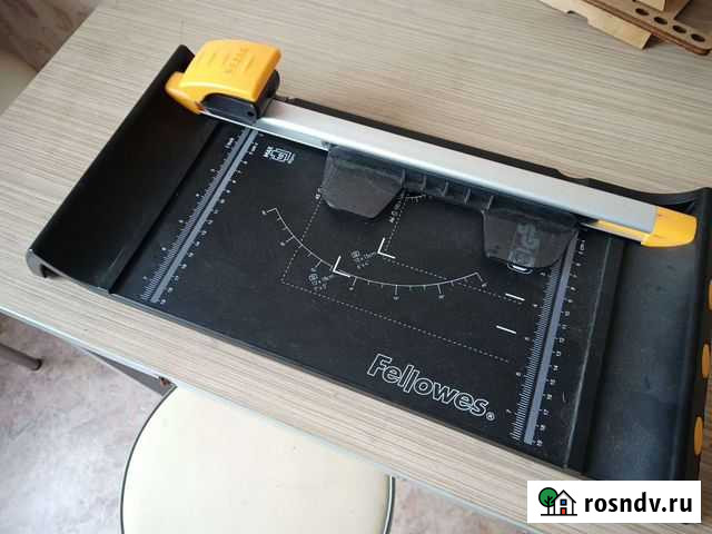 Резак для бумаги, А4 формат Междуреченск - изображение 1