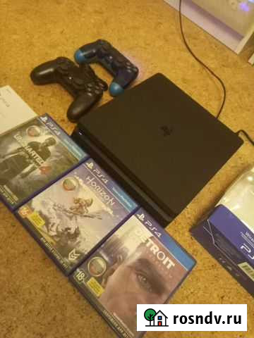 Sony PS4 slim 1тб, 2 джойстика, игры Чита - изображение 1