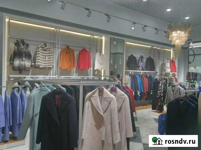 Торговые стеллажи, витрины, острова В ТЦ на заказ Краснодар - изображение 1