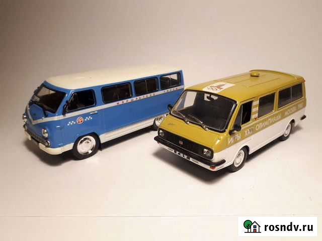 Автобусы Раф 2203, 977 Латвия 1/43 Deagodtini Саратов - изображение 1