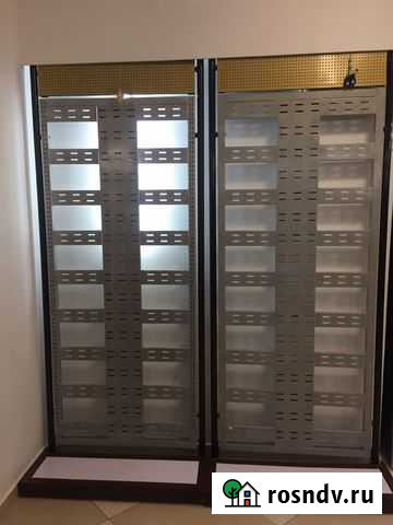 4 стойки под товар Симферополь - изображение 1