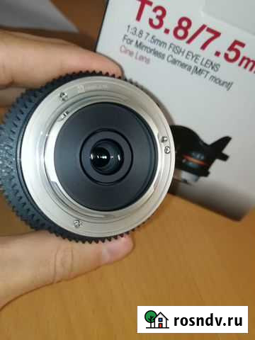 Объектив Samyang T3.8/7.5mm для 4/3 Шадринск - изображение 1