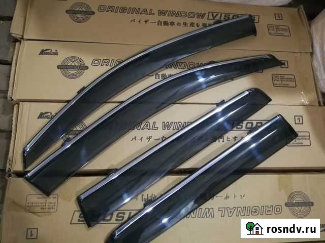 Ветровики Mitsubishi Outlander 2013-2018 с хромом Белогорск - изображение 1