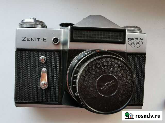 Плёночный фотоаппарат Зенит-Е Новосибирск - изображение 1