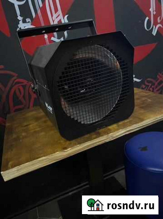 Неоновая пушка EuroDj tm blacklight 400 spot Ростов-на-Дону - изображение 1