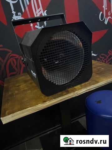 Неоновая пушка EuroDj tm blacklight 400 spot Ростов-на-Дону - изображение 1