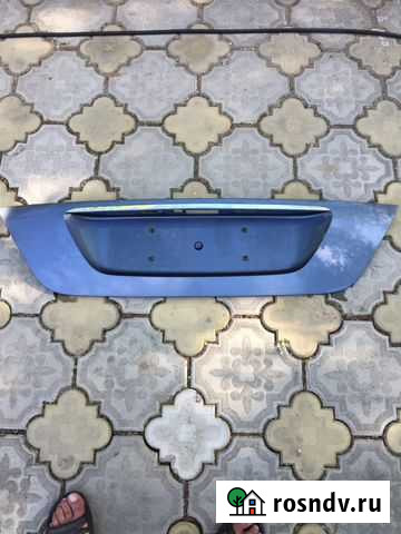 Накладка пластиковая на крышку багажника мерседес Пролетарский - изображение 1