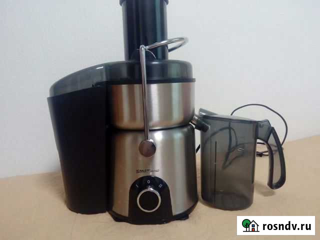 Соковыжималка  Scarlett мощность 1000 Новосибирск - изображение 1